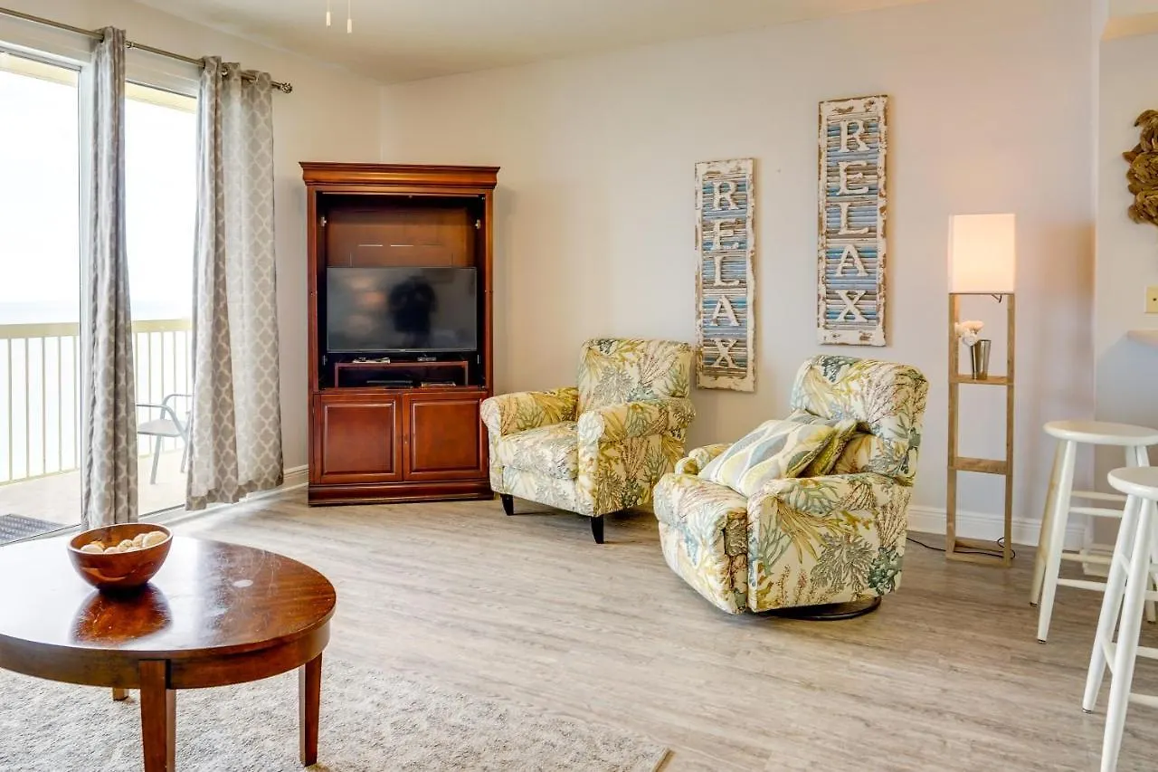 Апартаменты Oceanfront Pcb Condo With Balcony And Beach Access! Панама-Сити